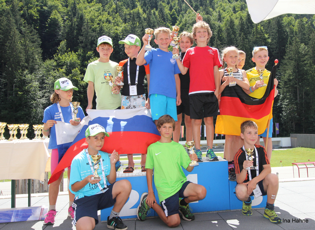 Lucas Mach (2. von rechts) landete mit dem deutschen Team auf dem dritten Platz