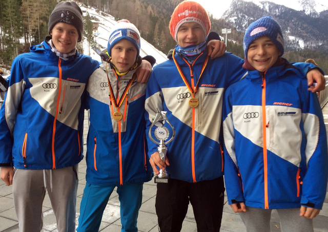 Die Allgäuer Kombinierer in Ruhpolding (von links nach rechts): Wendelin Thannheimer (SC Oberstdorf), David Mach (TSV Buchenberg), Julian Schmid und Andreas Schmieger (beide SC Oberstdorf) - auf dem Bild fehlen Simon Martin (SC Oberstdorf) und Denis Klarin (TSV Buchenberg)