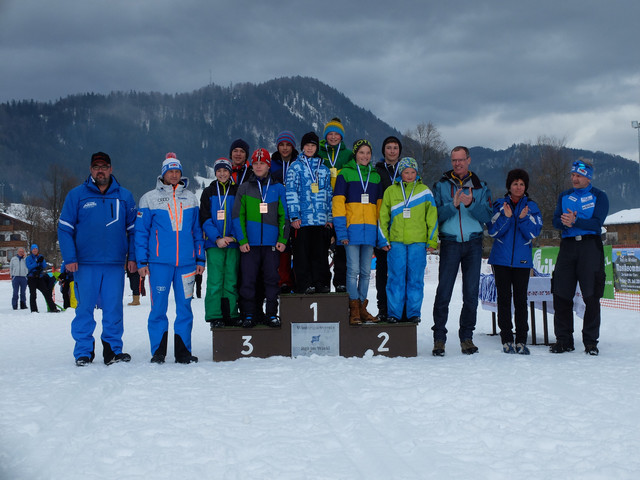 Bayerische Staffelmeister Elias Keck (Meistertitel auch im Einzel) und Robin Fischer