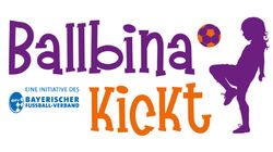 Ballbina kickt