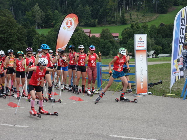 Sophia Maurus (rechts) beim Start