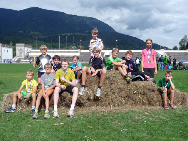 Das erfolgreiche Buchenberger Team (v.l.n.r.): Lucas Mach, Simon Hüttl, Simon Mach, Aaron Wiedemann, Sebastian Laminet, Sophia Maurus, Florian Hüttl, Beat Wiedemann, Elias Vuic, Philipp Laminet (wegen Verletzung nicht am Start), Julia Steck und David Mach