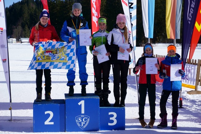 Lara Brack holt sich den 5. Platz (KT) und den 8. Platz (FT)!