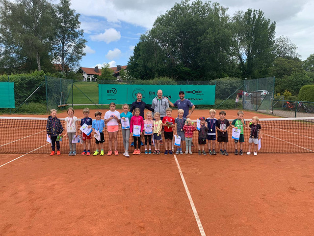 Kinder des Tennis-Wettkampfes