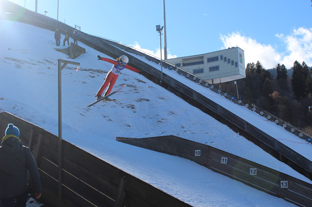 Awa Klughardt gewinnt Silber