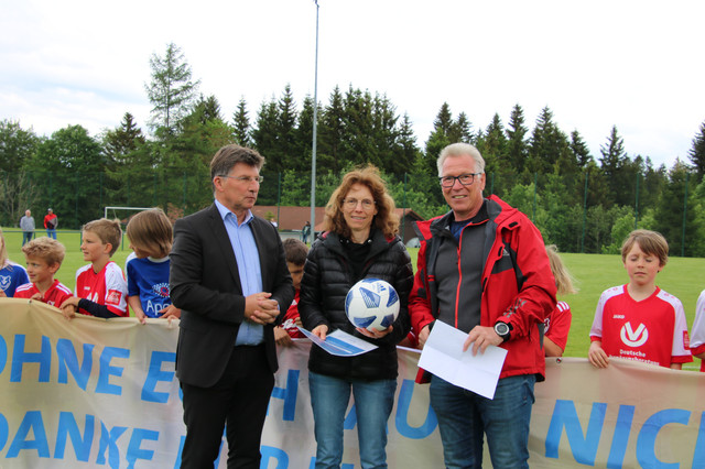 Hermann Albrecht, Inge Sonnenwald, Peter Hofmann (v.l.) 