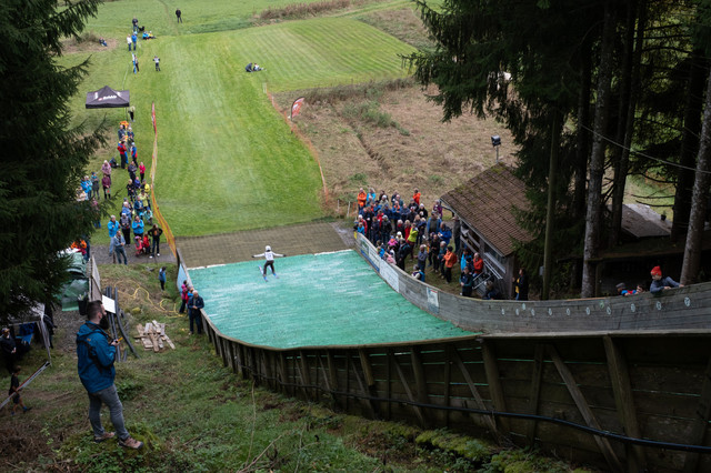 Emdlich wird auch die Haslach-Rain-Schanze wieder besprungen