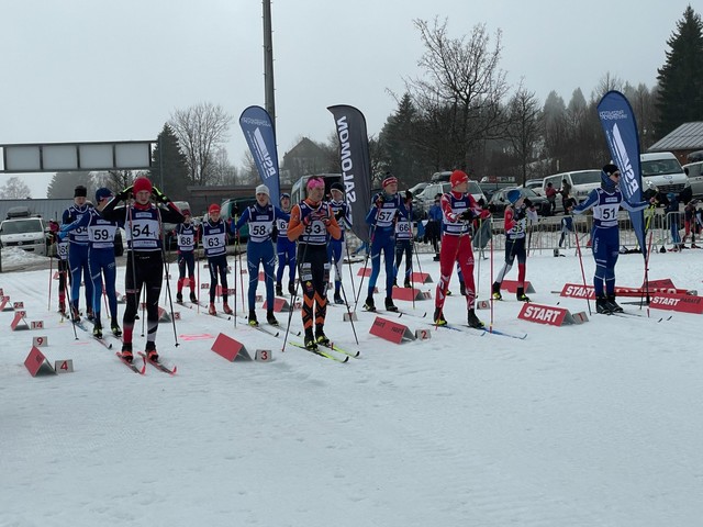 Silas Laur (St.Nr. 59) und Leif Buschmeier (St.Nr. 63) - beide Startläufer beim 3er-Staffelrennen (Massenstart)!