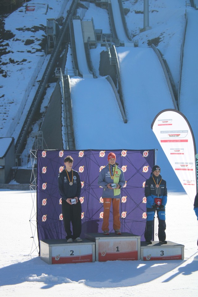 3 Platz für Kacper Misiek im Spezialsprung