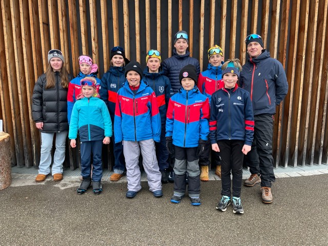 Ein starkes Team rund um Cheftrainer Jürgen Grotz!