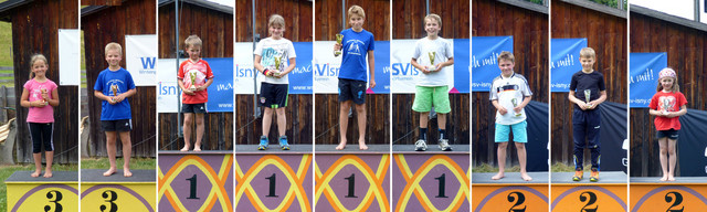 4 Siege - 5 Podestplätze: BRAVO, TEAM BUCHENBERG! Von links nach rechts: Anna Piekenbrock, Jakob und Ansgar Schupp, Sylvia Färber, Simon Hüttl, Lucas Mach, Beat Wiedemann, Lukas Wersig und Julika Eichbauer 