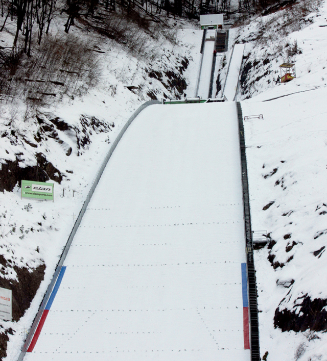 Auf der Bauhenk-Schanze (K100) in Kranj - im Jahr 2006 Austragungsort der Junioren-WM -  fand das Kombinationsspringen statt